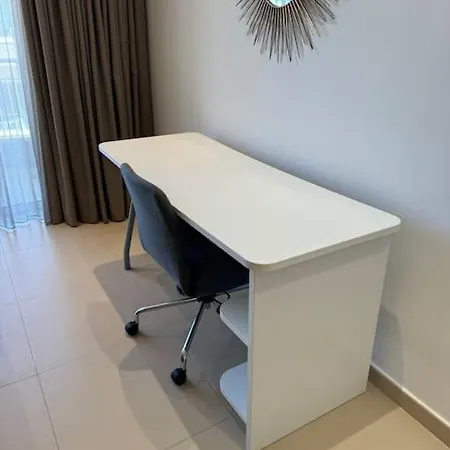 Apartment Swieqi, Luxury Apartment, 3bd - 2 Bh, Sleeps 6