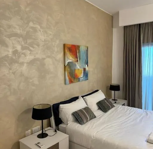 Daire Swieqi, Luxury Apartment, 3bd - 2 Bh, Sleeps 6 Is-Swieqi