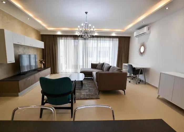 Daire Swieqi, Luxury Apartment, 3bd - 2 Bh, Sleeps 6 Is-Swieqi