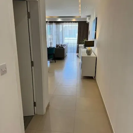 Daire Swieqi, Luxury Apartment, 3bd - 2 Bh, Sleeps 6