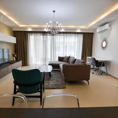 Daire Swieqi, Luxury Apartment, 3bd - 2 Bh, Sleeps 6 Is-Swieqi