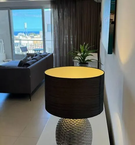 Swieqi, Luxury Apartment, 3bd - 2 Bh, Sleeps 6 Is-Swieqi