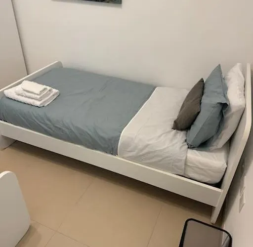 Swieqi, Luxury Apartment, 3bd - 2 Bh, Sleeps 6 Is-Swieqi